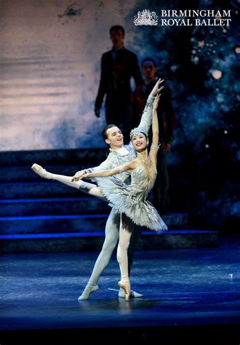 Birmingham Royal Ballet In Cinderella Photos By Bill Cooper Ballet Photography Ballet