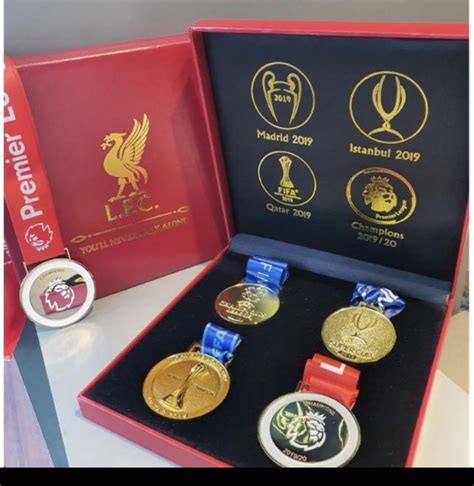 Liverpool Medals Set Hobbies And Toys Memorabilia And Collectibles Fan