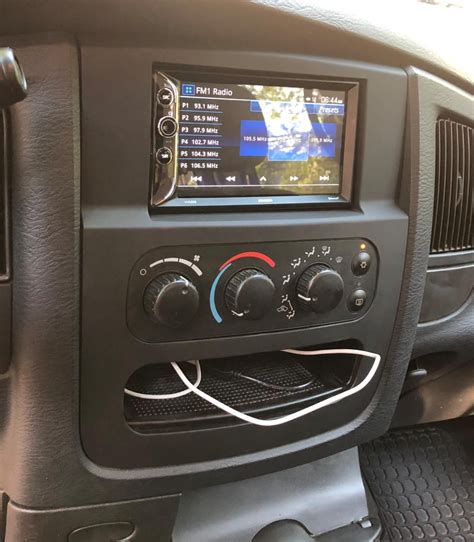 Dodge Ram 1500 Aftermarket Radio
