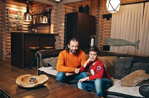 Этому немало способствовали родители, рано. Дом, в котором живет Илья Авербух | Архитектура и ...