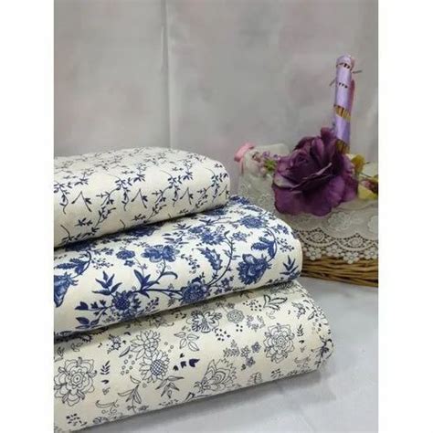 44 58 Inch Printed Cotton Batik Fabric GSM 50 100 GSM Packaging Type