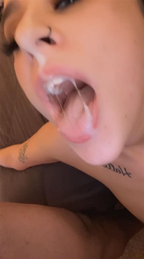 Ashleyhott Friedpickles Nude Onlyfans Leaks 18 Photos Thefappening