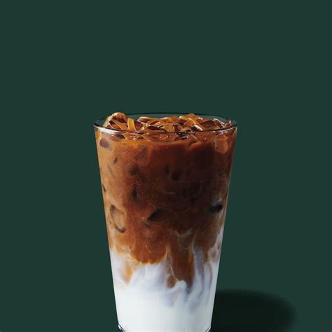 It's then topped with our proprietary buttery caramel sauce. Iced Caramel Macchiato: Starbucks Coffee Company di 2020 ...