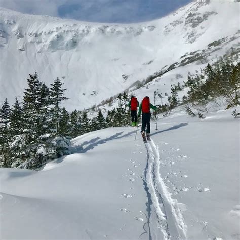 Tuckerman Ravine Essentially Closed After 400 People Show Up In Single