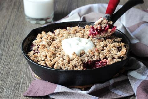 6 Of The Best Early Autumn Fruit Crumbles For A Seasonal Sweet Treat