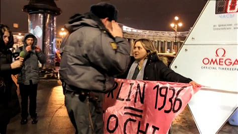 russia anti gay law violates olympic spirit