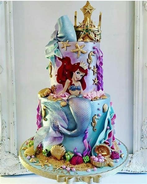 Pin By Lais Cecilia On Pasta De Bolos Mermaid Cakes Little Mermaid Cakes Mermaid Birthday Cakes