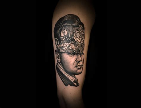 Aggregate More Than 60 Melting Face Tattoo Latest Incdgdbentre