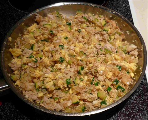 Brown rice (or hulled rice) is unmilled or partly milled rice, a kind of whole, natural grain. Simpleliving: Non Rice Fried Rice - Low Carbohydrate