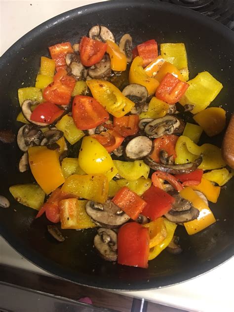 Peppers And Mushrooms Directions Calories Nutrition And More Fooducate