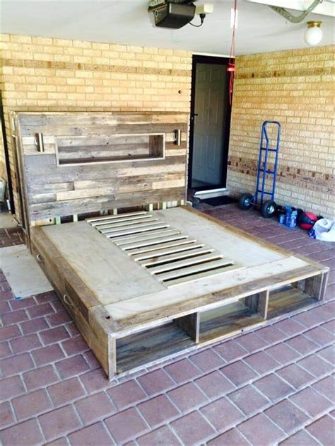 Jan 16, 2018 · storage and platform bed; DIY Pallet Bed with Headboard and Lights - Easy Pallet Ideas