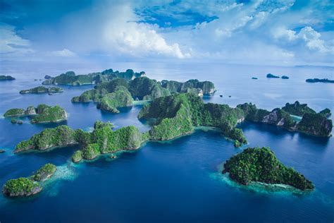 Indonesia Doesnt Know How Many Islands It Has Condé Nast Traveler