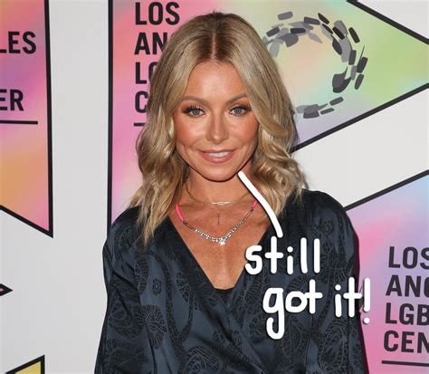 Kelly Ripa Shows Off Her Quarantine Gray Roots Transformation In