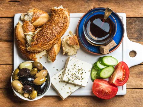 How To Prepare A Turkish Breakfast Spread