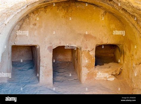 Inside Tombs Hi Res Stock Photography And Images Alamy