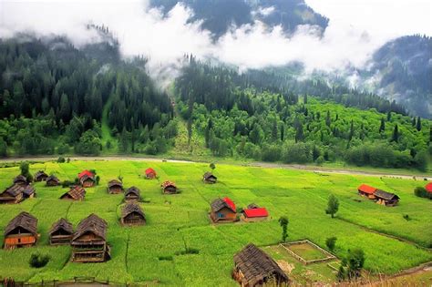 3 Days Neelum Valley Honeymoon Tour Package Ajktours