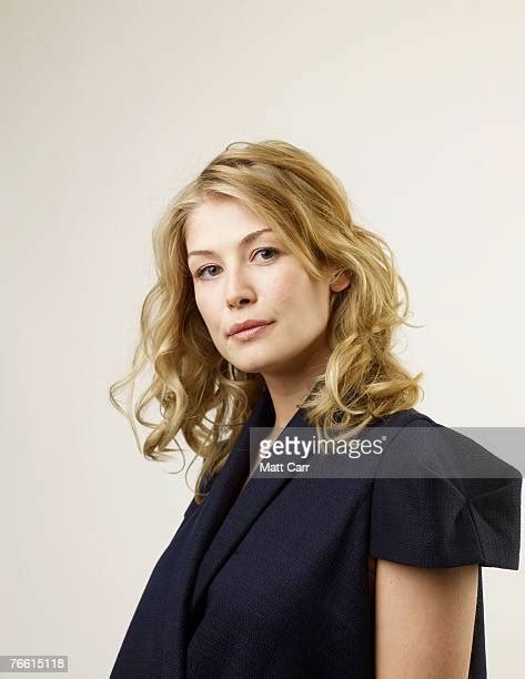 Rosamund Pike Portrait Session Photos And Premium High Res Pictures