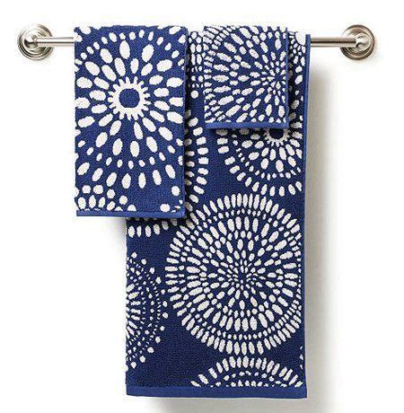 Replace them today with our thick, plush towels! Our 10 Favorite Patterned Bath Towels | Blue towels ...