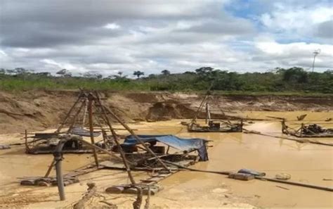 Madre De Dios Destruyen Pozas En Operativo Contra La Minería Ilegal Canal N