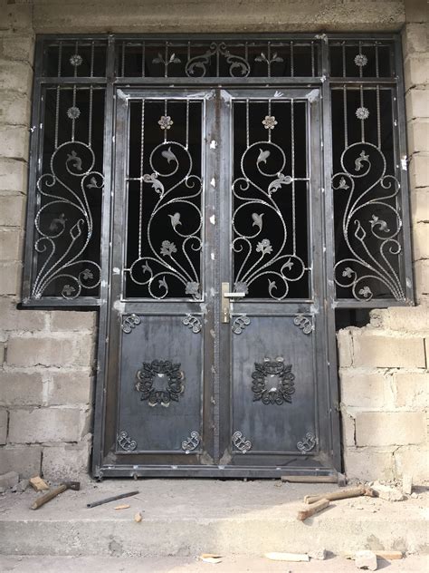 Pin By Jorge Andres Bonilla On Puertas Forjadas Steel Door Design