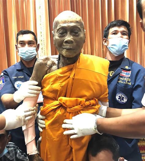 Buddhist Monk Still Smiling Two Months After His Death In Thailand