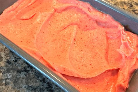 Easy Strawberry Banana Sorbet To Enjoy All Summer • Start With The Bed
