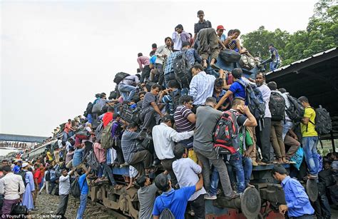 Shocking Images Capture A Commuter Train In Bangladesh Daily Mail Online