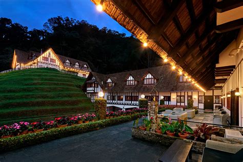 Cameron highlands is known for its hiking trails, lush green forests, tea plantations, and museums. Lakehouse