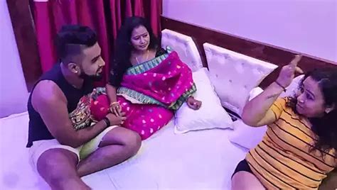Indian Girlfriend Ki Chudai Bade Lund Se With Moan Desi Xhamster