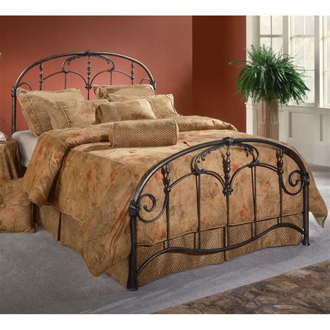 Iron bedroom furniture ottawaeastsda org. Antique White Iron Bed | Furniture > Bedroom Furniture ...