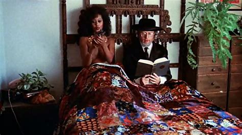Kentucky fried movie ist ein mediensatire aus dem jahr 1977 von john landis mit donald sutherland, marilyn joi und jerry zucker. His Name Is Studd: 1977 - The Kentucky Fried Movie