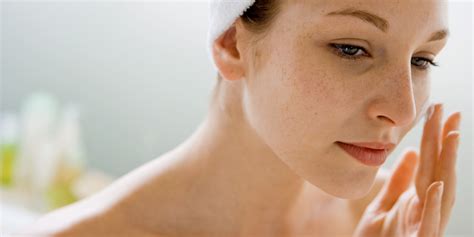 What Are The Best Natural Remedies To Get Rid Of White Sunspots On Face