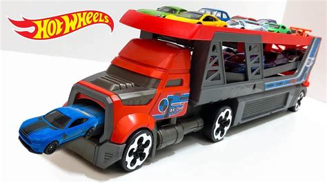 Hot Wheels Cdj19 Mega Hauler Truck Toy Garage For Diecast Cars Toys