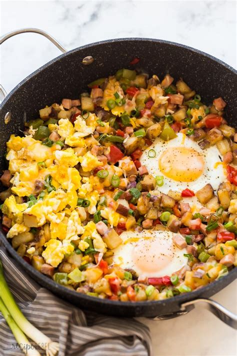 This Easy Breakfast Skillet Is Made With 6 Ingredients And In 30