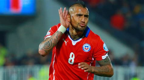 El mediocampista marcó desde los doce pasos, tras una decisión del v. Vidal wants Chile teammate Sanchez to join Bayern - THE ...