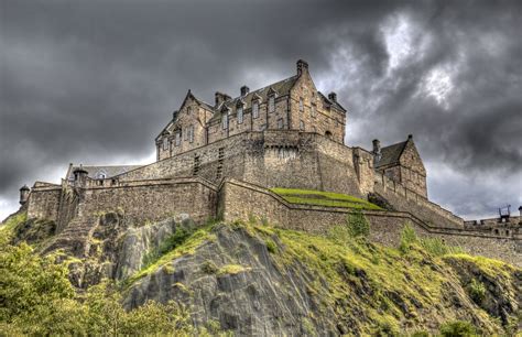 Edinburgh Castle The Story Of A Magnificent And Historic