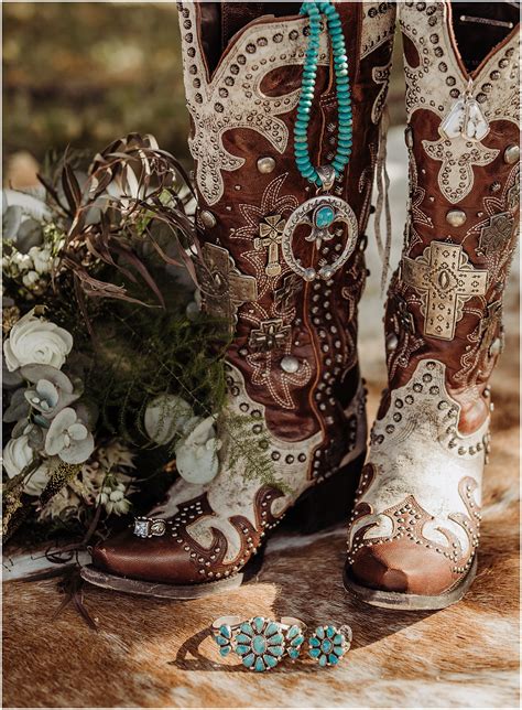 Western Wedding Inspiration Western Wedding Photographer Native Roaming Photography