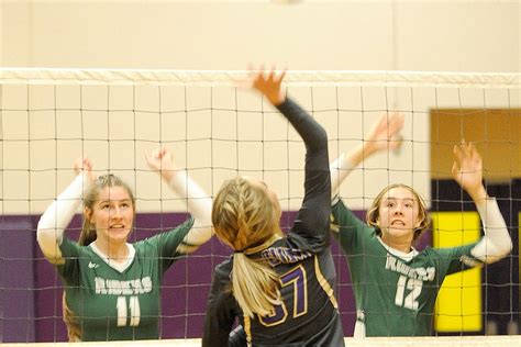 Prep Sports Roundup Roughriders Netters Sweep Season Series From Wolves Forks Sweeps Hoquiam