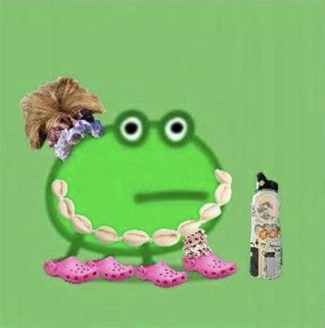 Peppas Vsco Frog In 2020 Frog Meme Cute Memes Frog Pictures