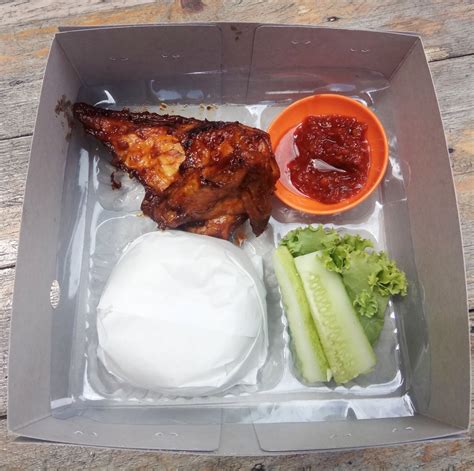 Paket Nasi Ayam Bakar Kotak Siplah
