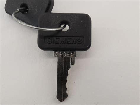 Siemens 3sb3000 3aj11 Keyed Selector Switch Gpm Surplus