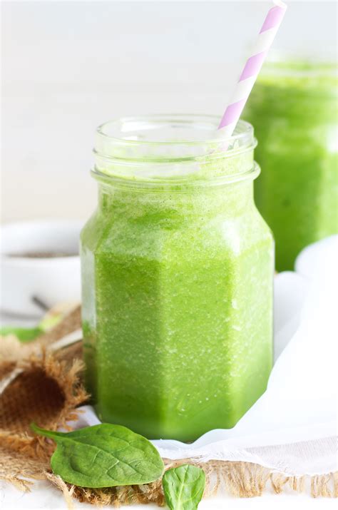 Green Smoothie With Spinach | 3 Yummy Tummies