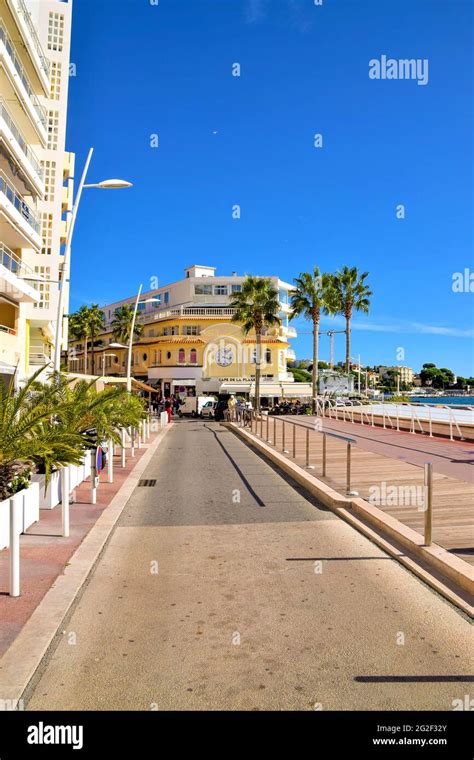 La Plage Beaulieu Sur Mer Hi Res Stock Photography And Images Alamy