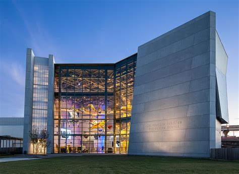 Plan Your Visit The National Wwii Museum New Orleans