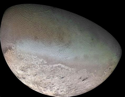 Neptunes Moon Triton From Voyager 2 Moons Of Neptune Planets Neptune