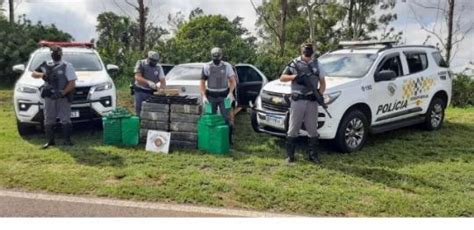 Fiscalização apreende carga de mais de 300kg de maconha em carro na