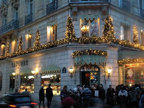 Christmas Lights And Scenes In Paris
