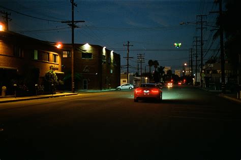 무료 이미지 빛 도로 교통 거리 차 밤 아침 도시 풍경 도심 어두운 황혼 저녁 빨간 어둠 가로등