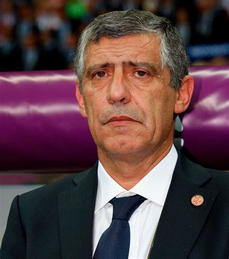 Fernando manuel fernandes da costa santos gom (born 10 october 1954) is a portuguese football manager and former player who played as a defender. Euro 2012: Fernando Santos, "Le 2e but nous a coupé les ailes"