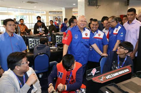 Tapak yang ada asalnya adalah untuk membina sebuah sekolah rendah dan menengah. KPM pertimbang e-sukan sebahagian sukatan pelajaran ...